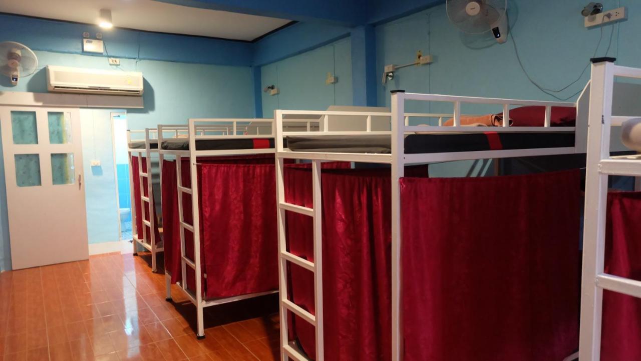 Rehab Hostel Phi Phi Islands Exterior photo