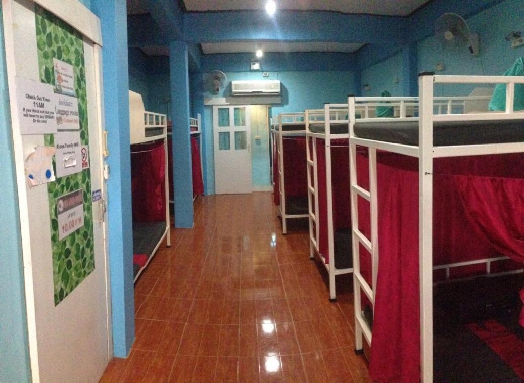 Rehab Hostel Phi Phi Islands Exterior photo