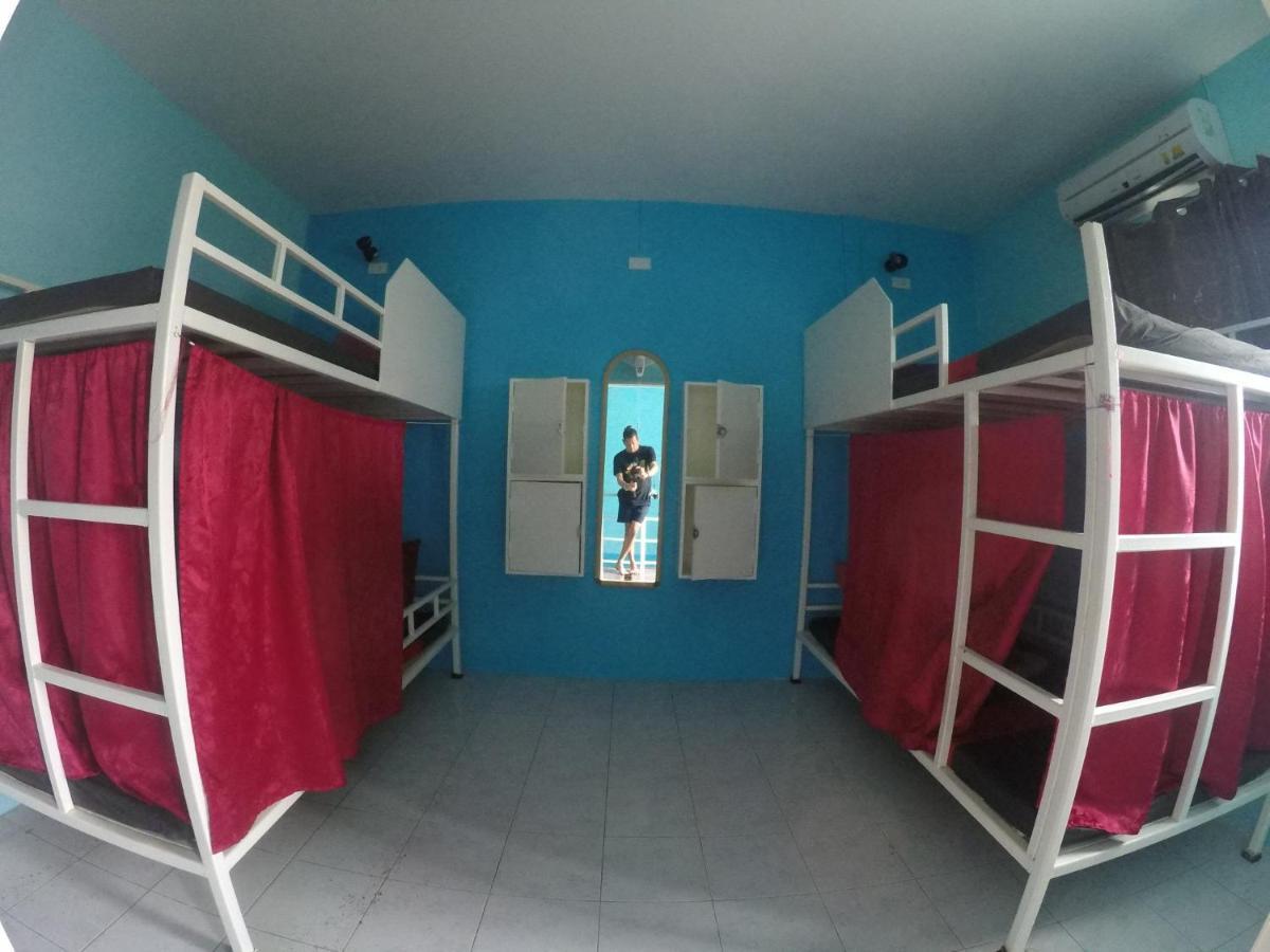 Rehab Hostel Phi Phi Islands Exterior photo